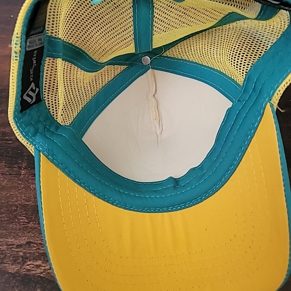 7Up Trucker Hat Adult White Green Snapback Soda Pop Baseball Cap - Picture 3 of 8